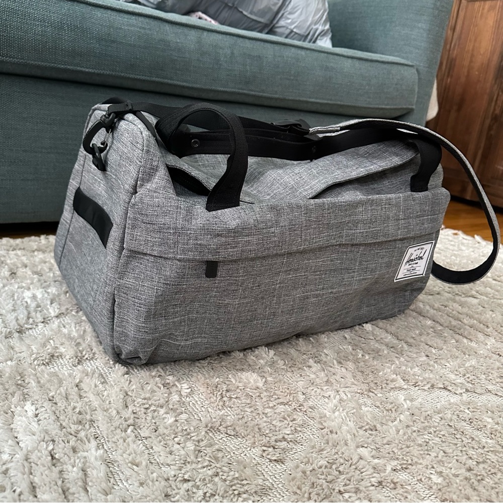 Herschel Outfitter Duffle Bag